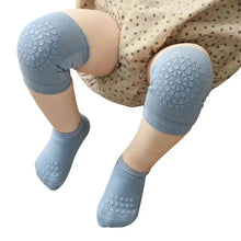 Load image into Gallery viewer, TinySteps™ - Baby Knee Pads &amp; Socks Set
